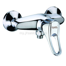 ရေချိုးခန်း ကြေးဝါ Hand Shower Faucet ပင်မကိုယ်ထည် ဖျော်စက်